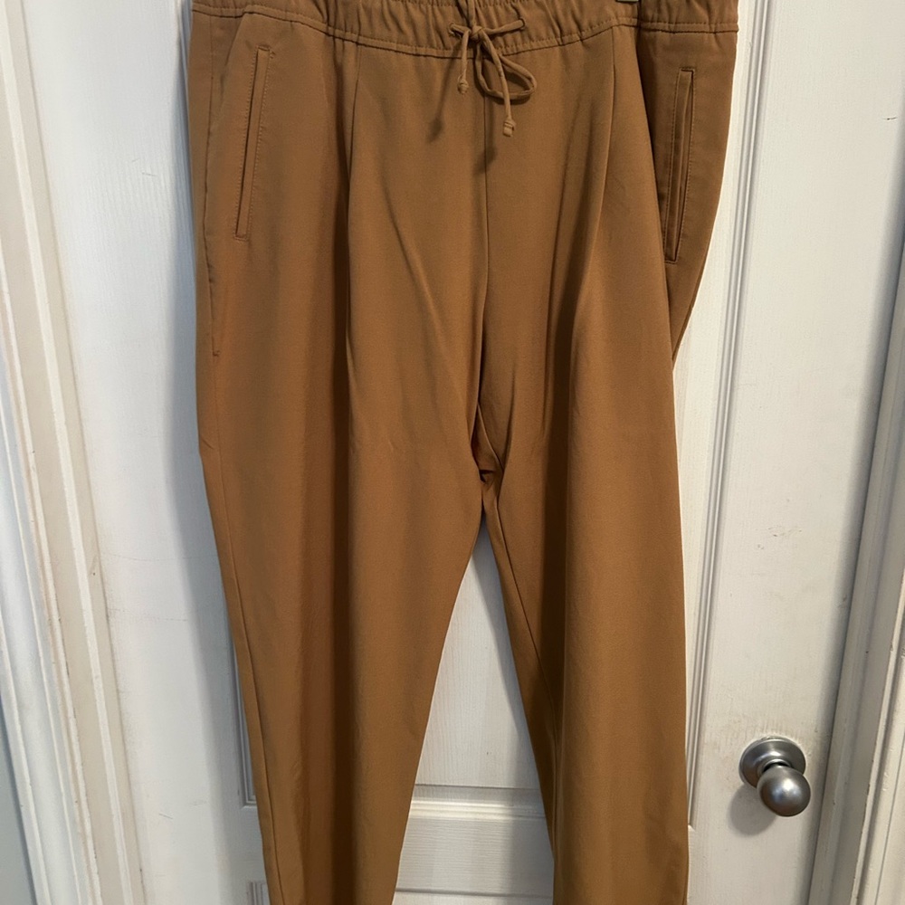 Old Navy Billie style Tan Trousers Relaxed Fit Cotton Blend